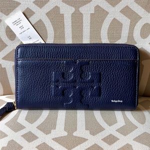 NEW!! RARE Tory Burch Bombe T Zip Continental Wallet